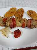 Brochettes de pollo
