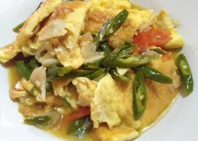 Anti Ribet, Memasak Telur tumis cabe ijo Menu Enak