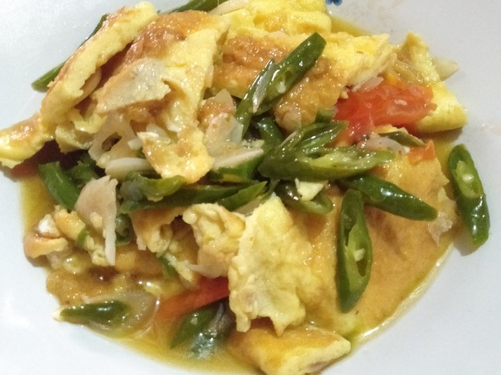 Anti Ribet, Memasak Telur tumis cabe ijo Menu Enak