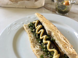 Choripan con chimichurri