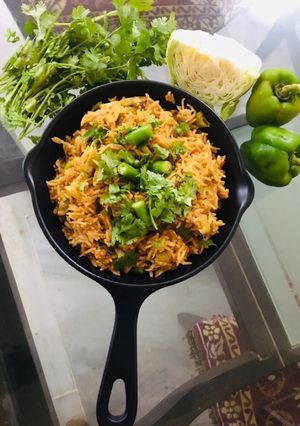 A picture of Schewan rice.