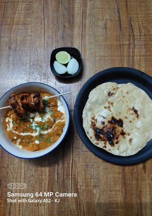 बटर चिकन (Butter chicken recipe in marathi) रेसिपी चे मुख्य फोटो 