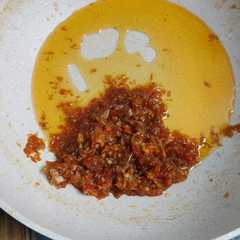 Sambel bawang ala Devina Hermawan রেসিপির প্রধান ছবি