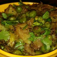 A picture of Mutar dum aloo.