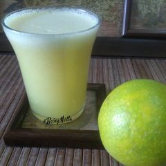 A picture of Refreshing Mosambi juice.