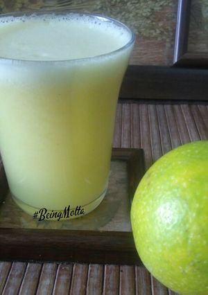 A picture of Refreshing Mosambi juice.