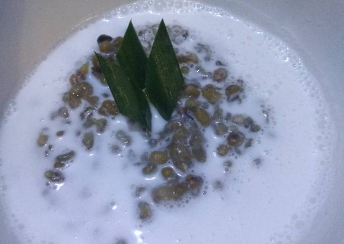 Burjo (bubur kacang hijau)