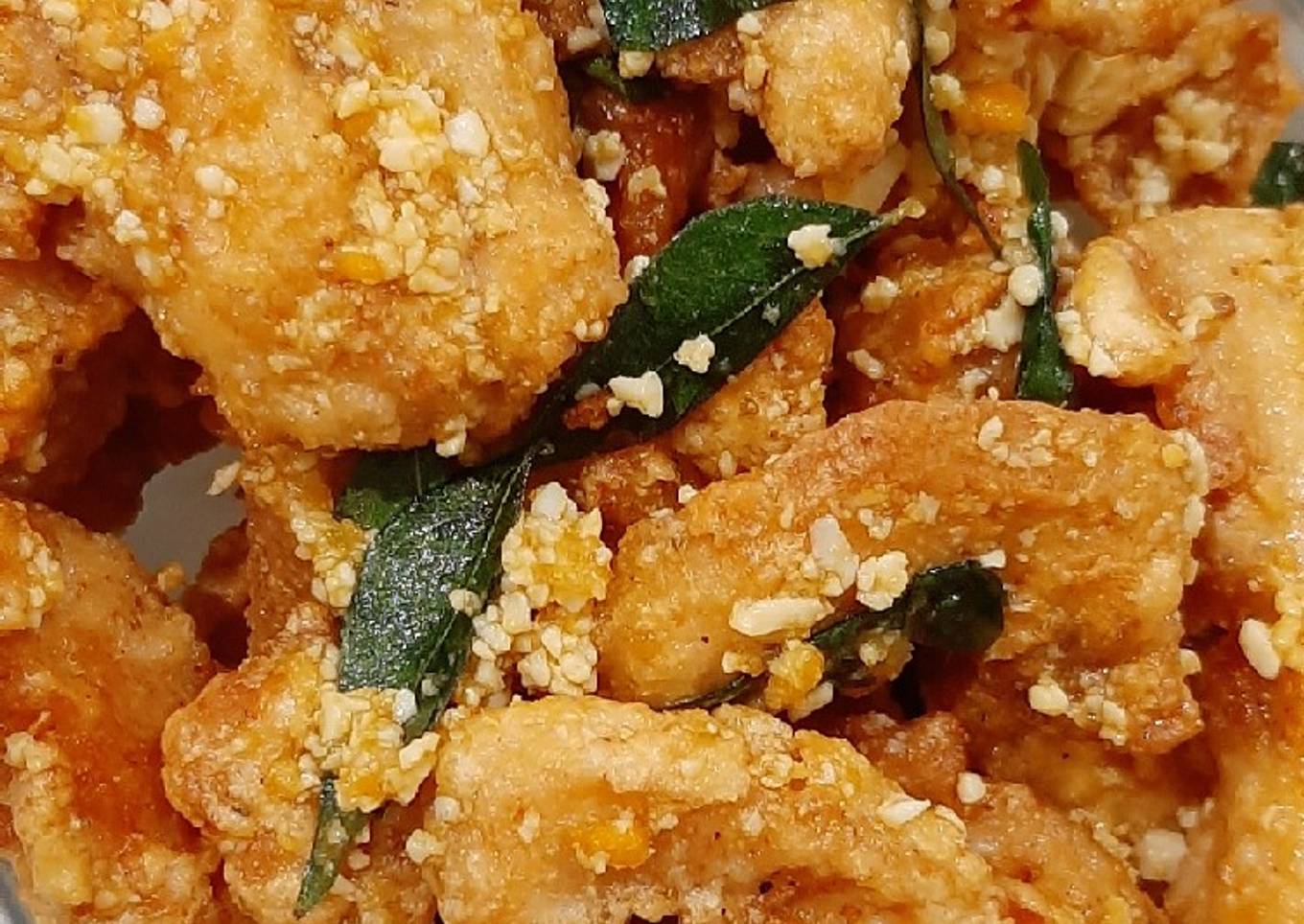 Ayam Goreng Telur Asin (Chicken Salted Egg)
