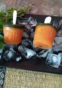 A picture of Papaya Popsicle.