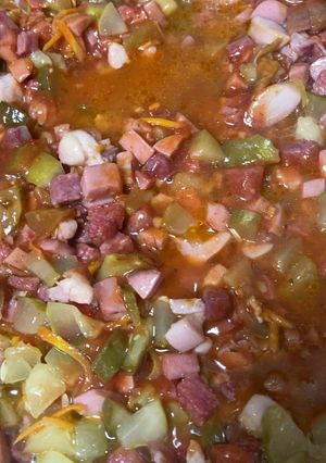 Фото Вкуснейшая солянка с жареным картофелем.