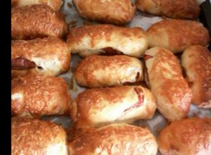 Virslivel töltött lángos recept fotója