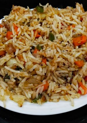 A picture of Chinese Veg Fried Rice.