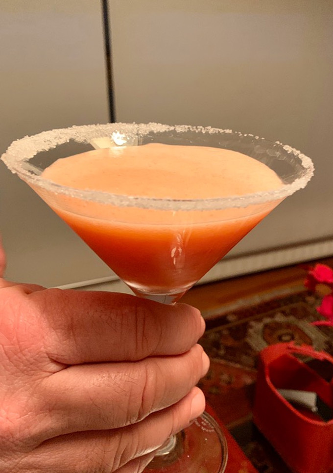 Una foto de Margarita granizado con fresa y jalapeño