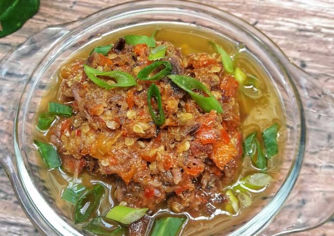 Sambel Bawang mentah Peda Asin