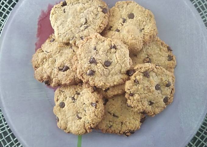 Recipe of Cookies à L&#39;Amande et Pépites de Chocolat / Healthy