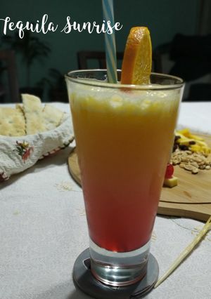 Una foto de Tequila Sunrise