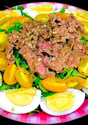 Hình của món Salad Rau Càng Cua, Trứng, Thịt Bò.