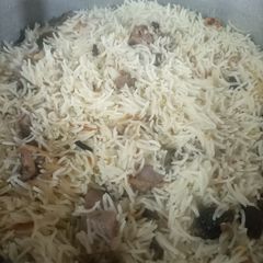 A picture of Mutton yakhni pulao.