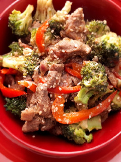 A picture of Sesame beef with brocolli.