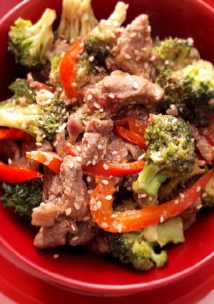 A picture of Sesame beef with brocolli.
