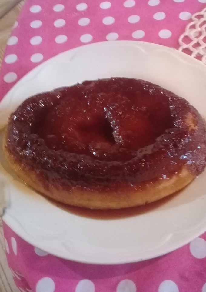 Una foto de Budín de pan😋
