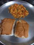 अंडा भुर्जी पाव (Anda Bhurji Pav Recipe In Marathi)