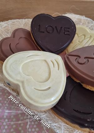 Une photo de Cookies 🍪 coeurs 🤎🩷❤️