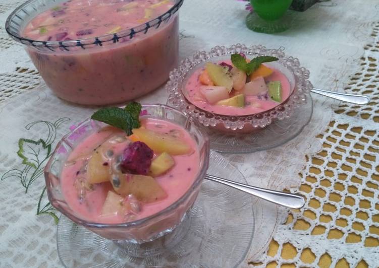 Cara Gampang Membuat Es Yogurt Mint Buah campur yang Lezat
