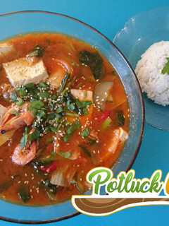Foto resep Kimchi-jjigae (김치 찌개)