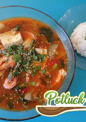 Foto resep Kimchi-jjigae (김치 찌개)