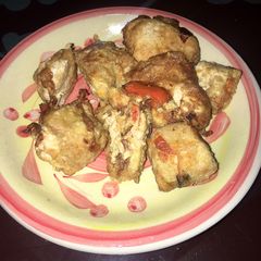 A picture of Fried tofu with veggies🍲.