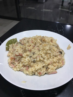 Una foto de Risotto de setas y bacon