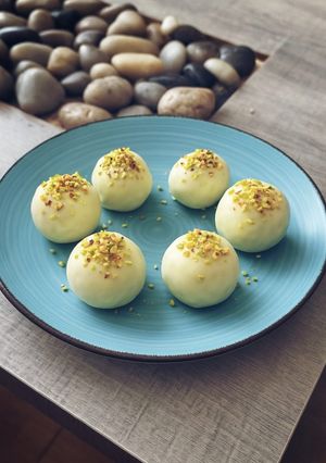Una foto de Bolitas de Dátiles y Pistachos