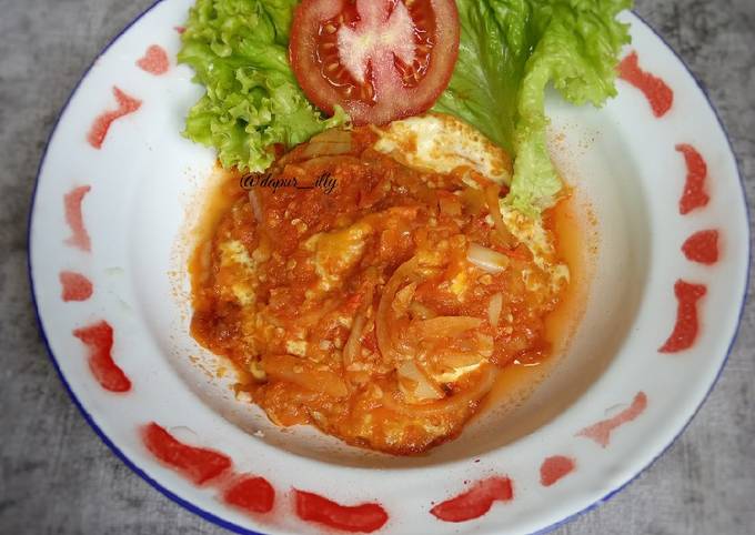 Telor Ceplok Sambel Tomat