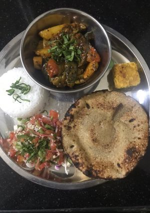 A picture of Brinjal sabzi.