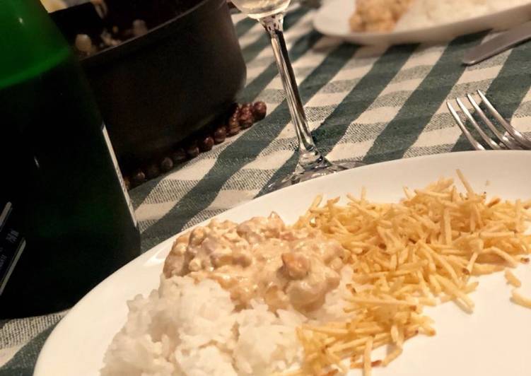 Strogonoff de frango - Tudogosreceitas