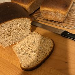 A picture of Multi-seed wholemeal bread.