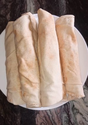 A picture of Homemade shawarma.