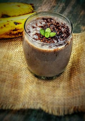 A picture of Chocolate banana smoothie.