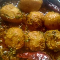 A picture of Dahi Aloo.
