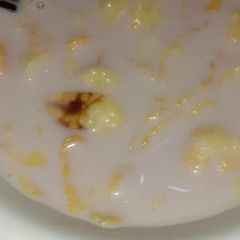 A picture of Chocolate flavour corn flakes.