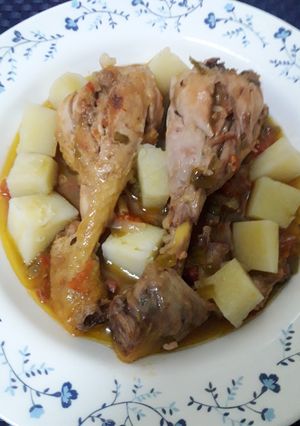 Foto principal de Jamoncitos de pollo al chilindrón