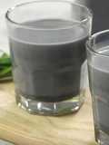 Sinh tố chuối mè đen, yến mạch