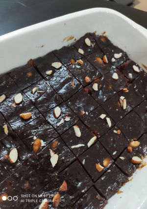 عکسی از دستور حلوا با شیره خرما