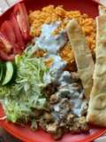 Vegetarian Halal Cart-Style Chick’n and Rice 𝓥𝓖 (𝙿𝚕𝚊𝚗𝚝 𝙱𝚊𝚜𝚎𝚍 𝙼𝚊𝚖𝚊𝚜🌿)