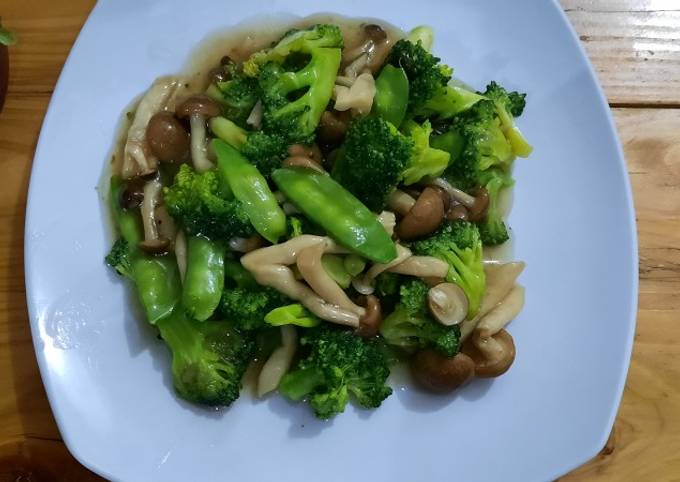 Tumis jamur brokoli