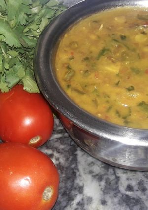 A picture of Mix dal fry.