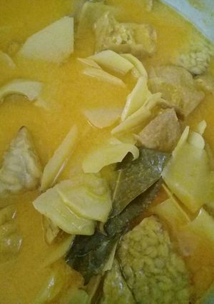 Foto resep Sayur tahu tempe rebung masak kuning