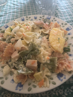 Una foto de 293. Ensalada Hawaiana (principal pasta)