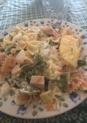 Una foto de 293. Ensalada Hawaiana (principal pasta)